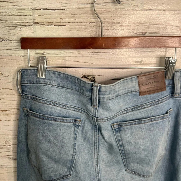 Lucky brand mid rise, skinny Ava ankle jeans size 10/30 distressed - Picture 9 of 10